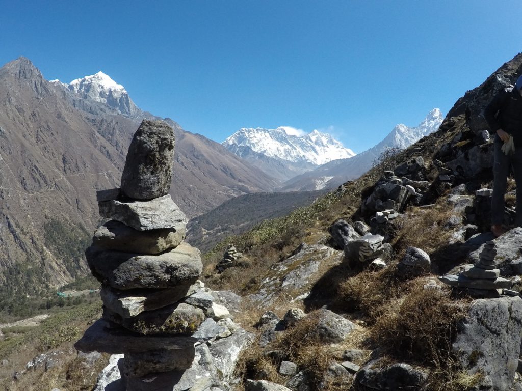 Chorten Everest background